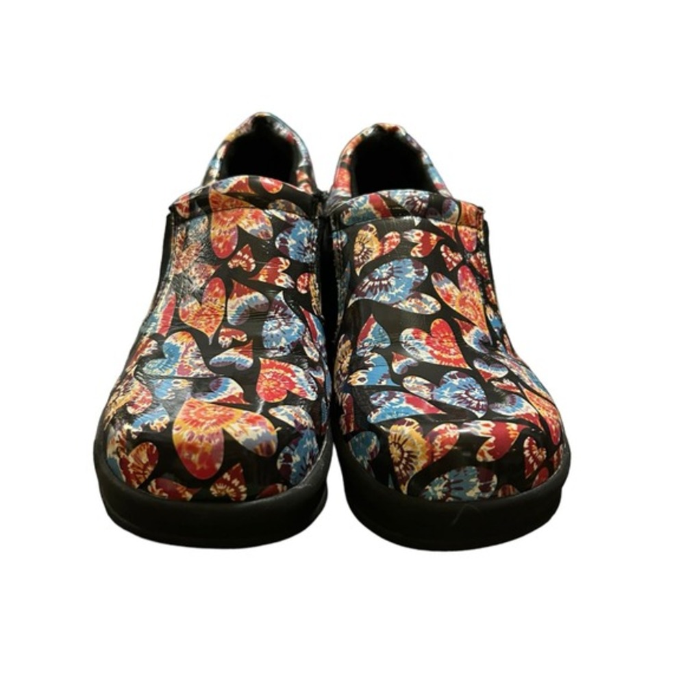 Easy Works by Easy Street leather heart shape Clogs, Size 7.5 M